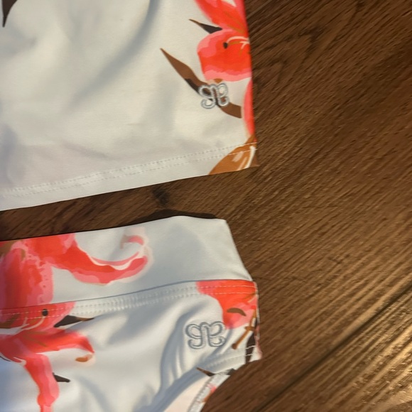 Albion Swimsuit - Picture 6 of 11